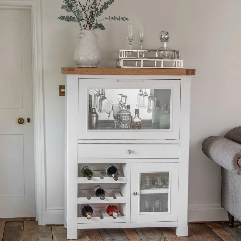 Clanfield White Drinks Bureau - Image 2